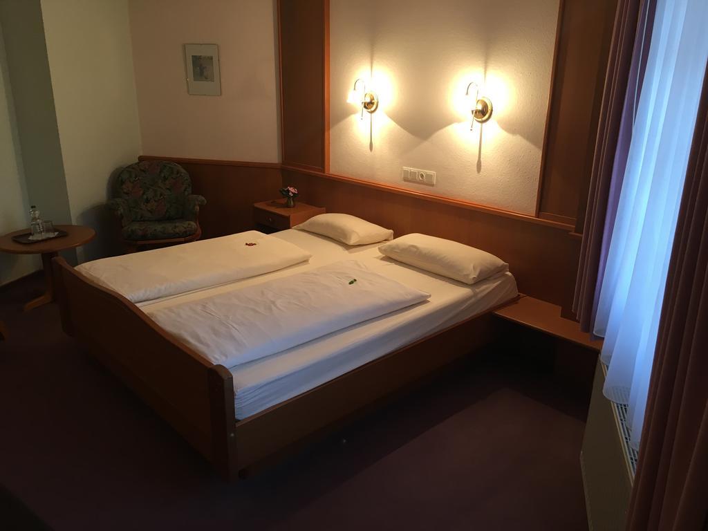Hotel Zur Buche Bockhorn  Ngoại thất bức ảnh